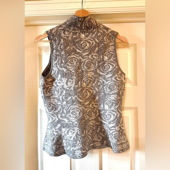 White House Black Market Sleeveless Rose Jacquard Peplum Top - Picture 7 of 9